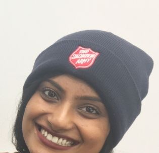 navy-beanie-with-red-shield